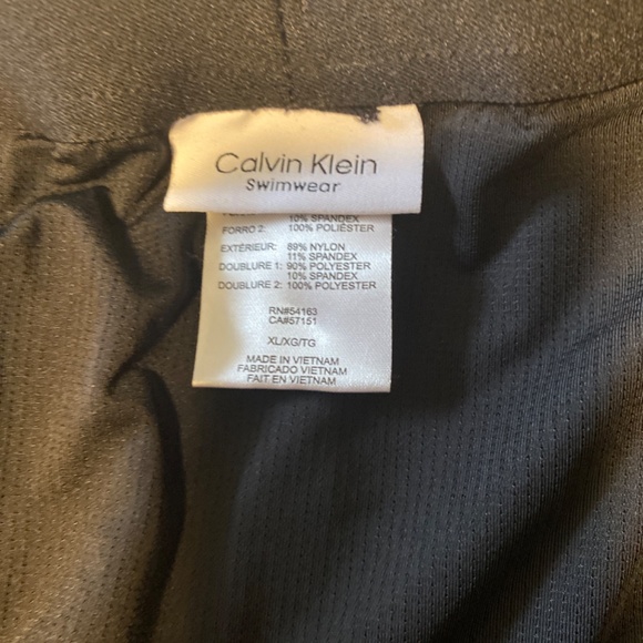 Calvin Klein navy blue swimwear shorts size XL - Picture 4 of 4